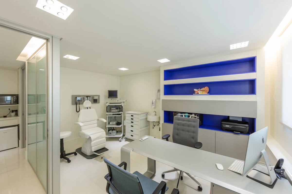 Sala de procedimentos · Equipamentos